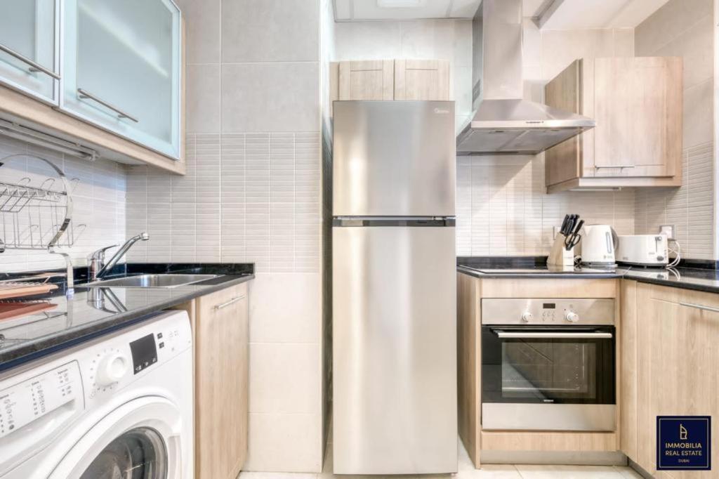 Zumurud Tower 1br Marina View Apartment