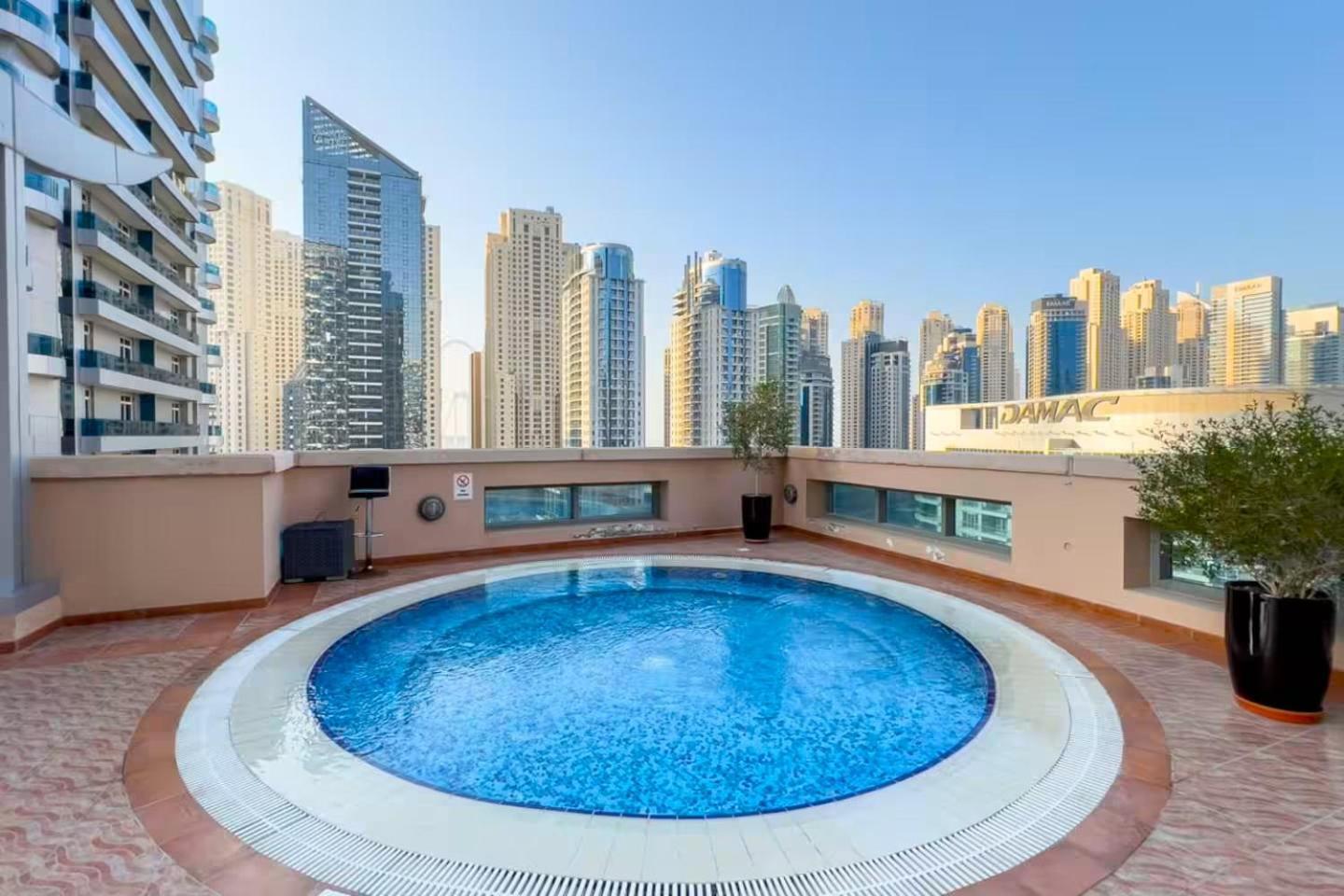 Luxury 1 Bedroom Marina View, Sleeps 5, 1 Min To Metro *